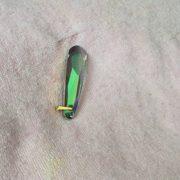 Jewelry - Picture 2 of 4